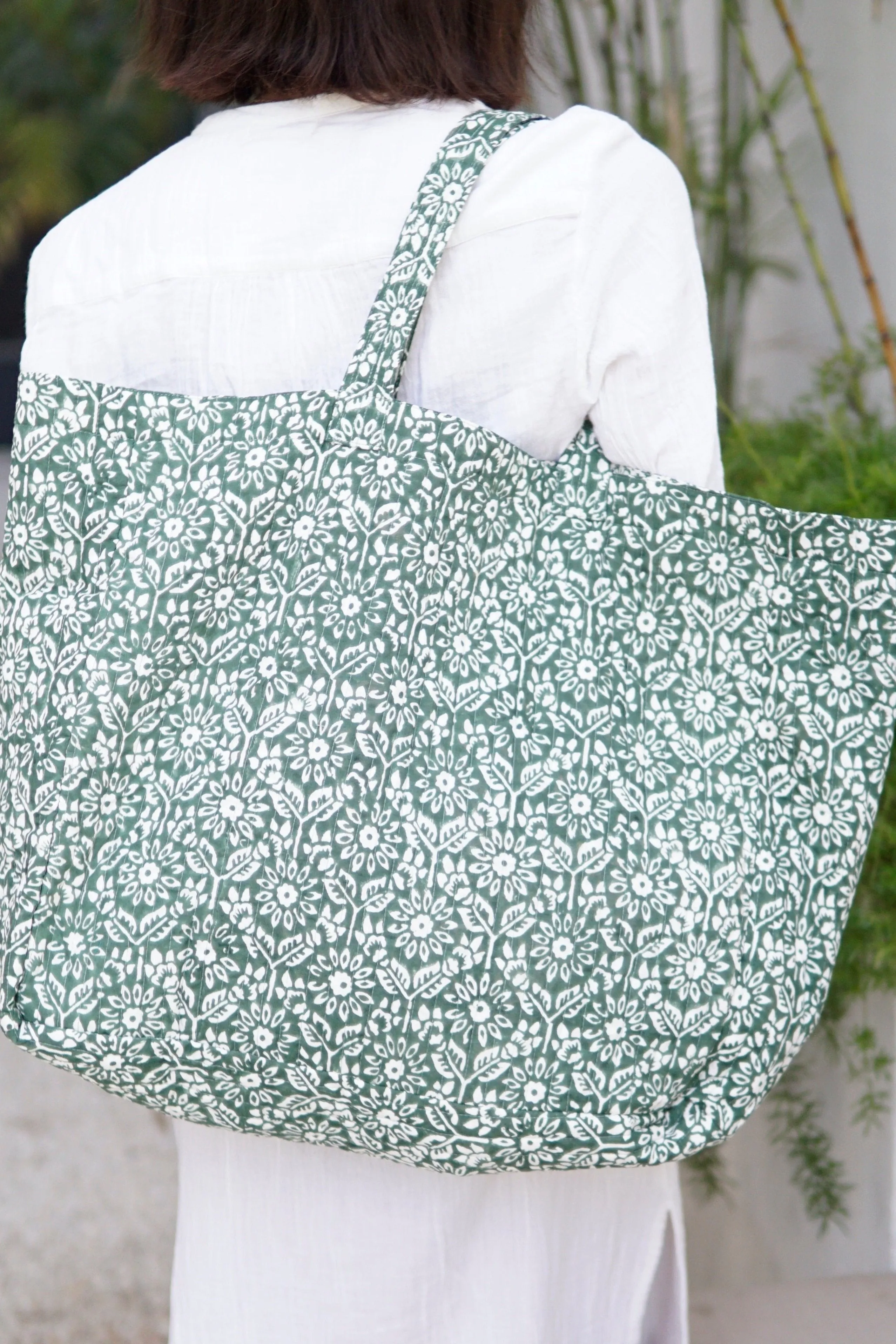 Beach Bag, XL green and white block print, contrast lining with pocket. large beach bag