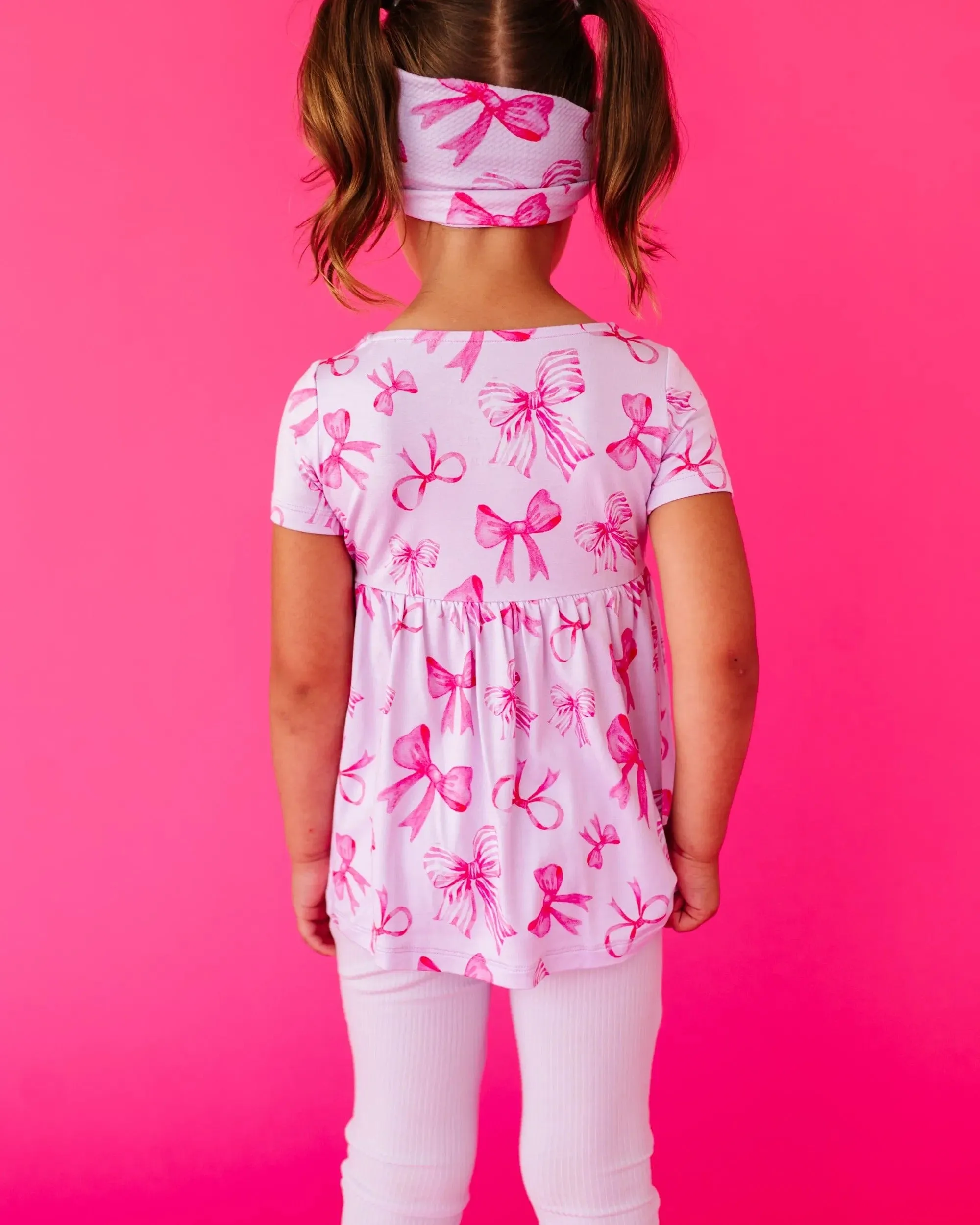 Blushing Bows Short Sleeve Top   Leggings