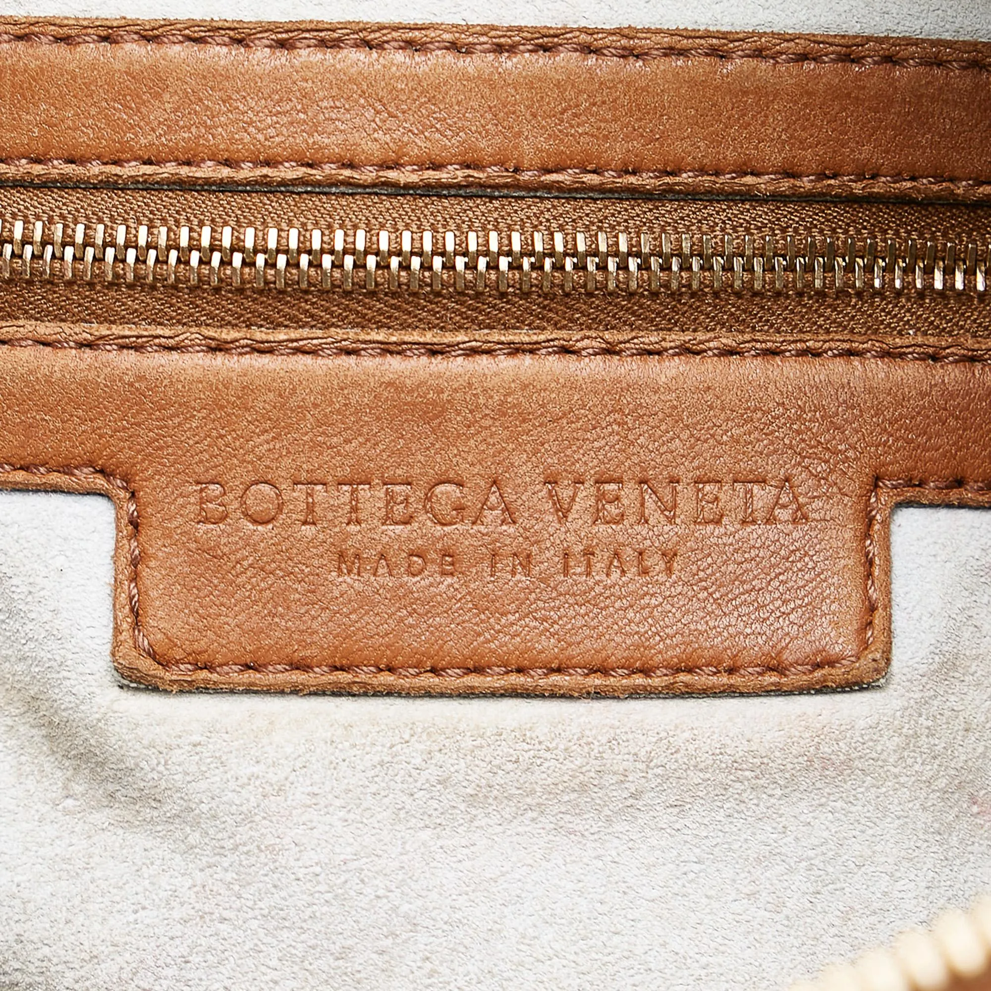 Bottega Veneta Intrecciato Leather Shoulder Bag (SHG-31180)