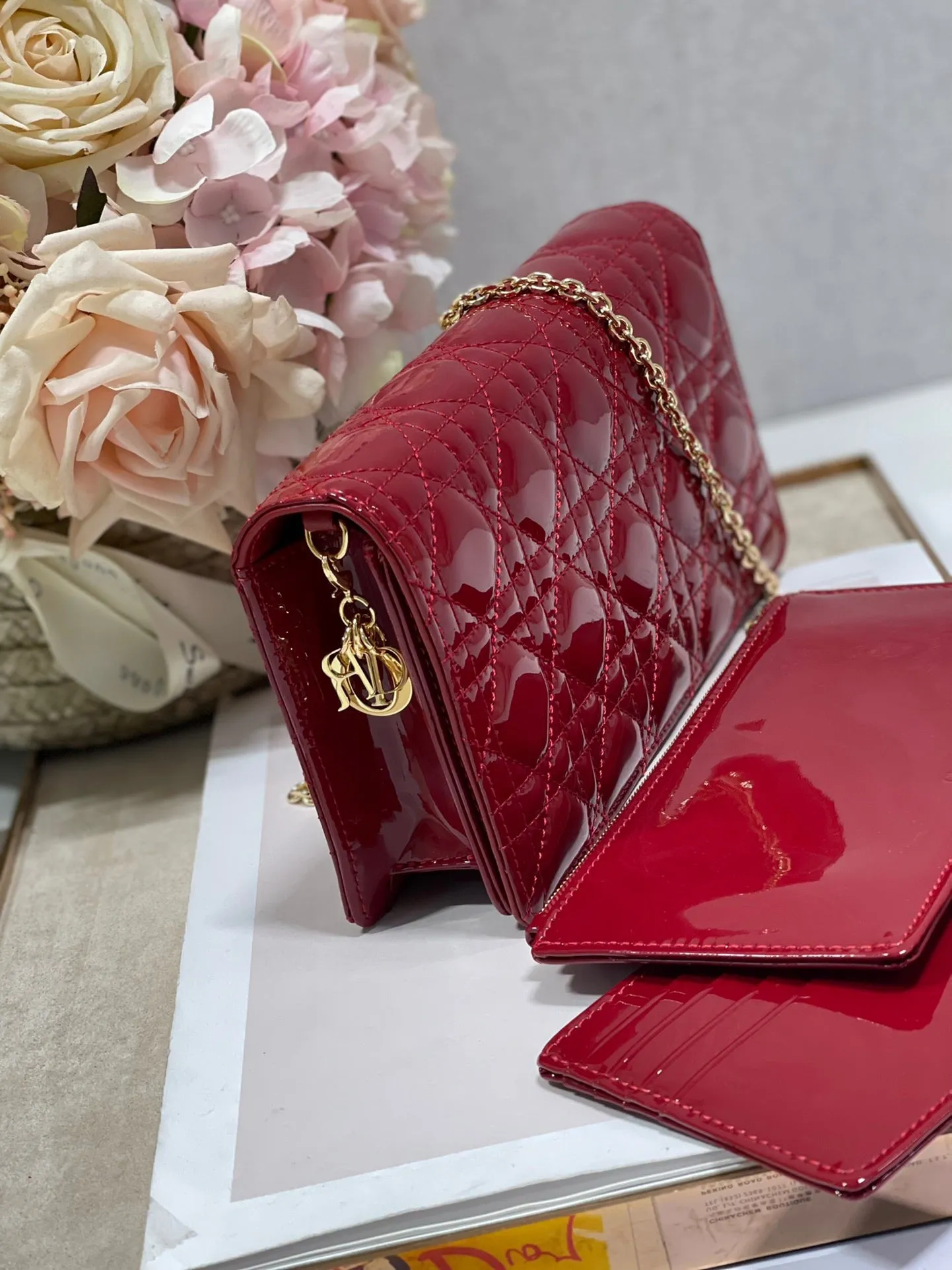 DI Lady Pouch Red, For Women, Women’s Handbags 8.5in/21.5cm CD S0204OVRB_M323