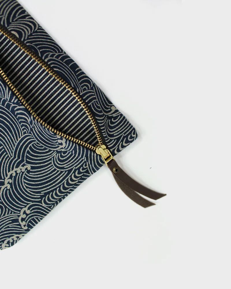 Flat Medium Zipper Pouch, Indigo Nami