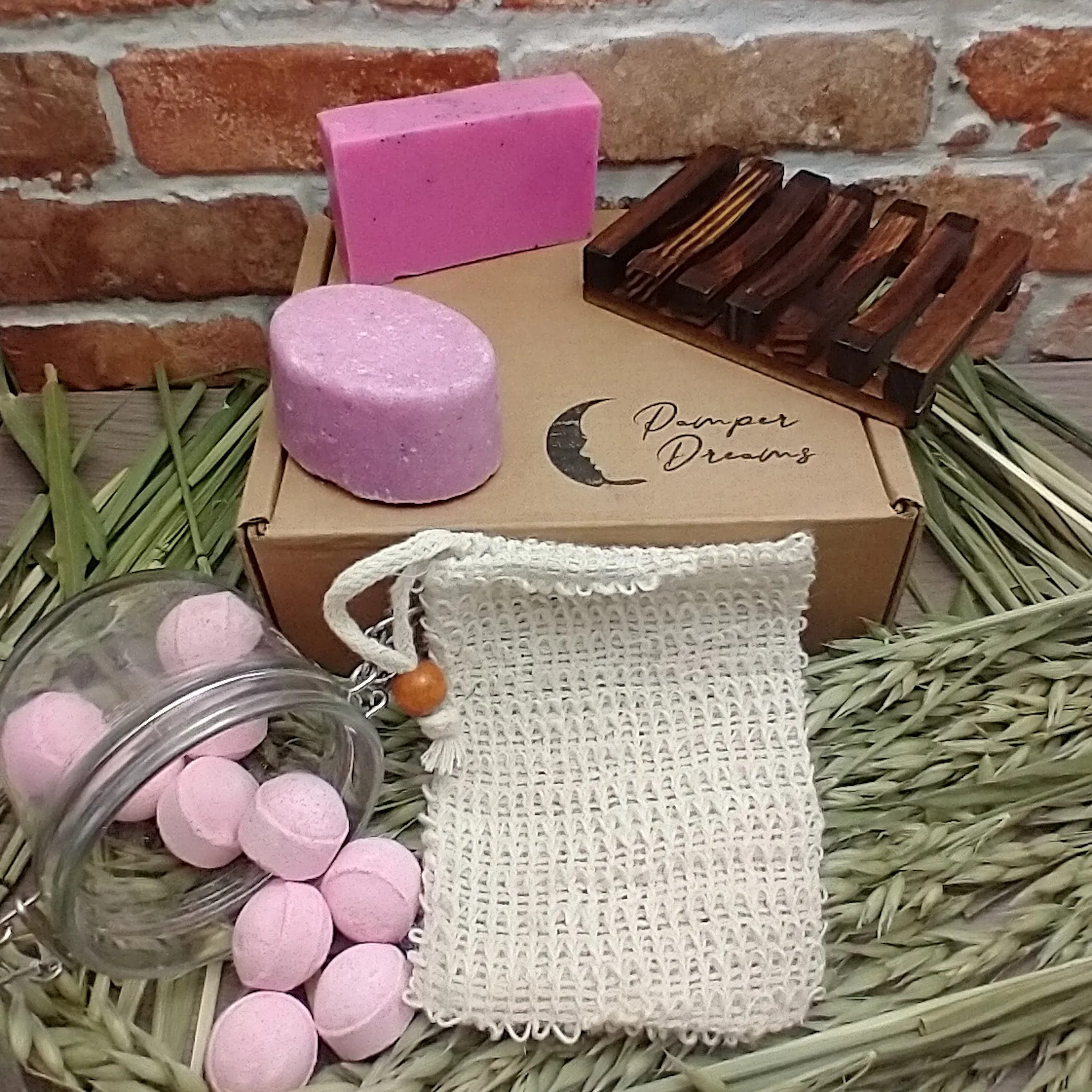 Strawberry Fields Eco-Friendly Pamper Gift Box