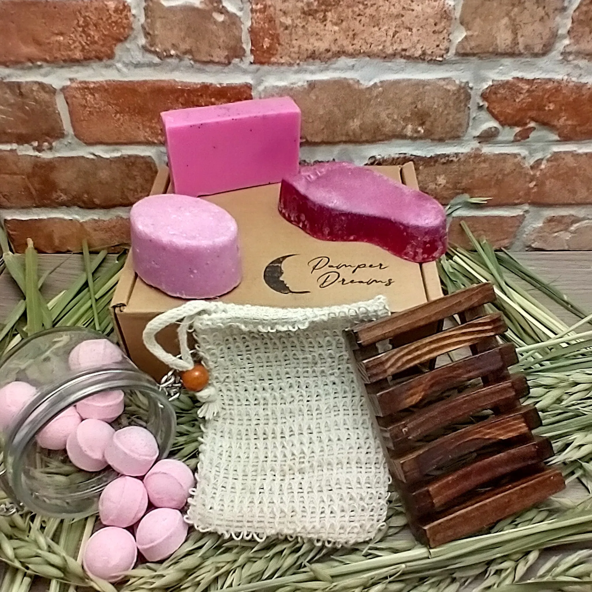 Strawberry Fields Eco-Friendly Pamper Gift Box